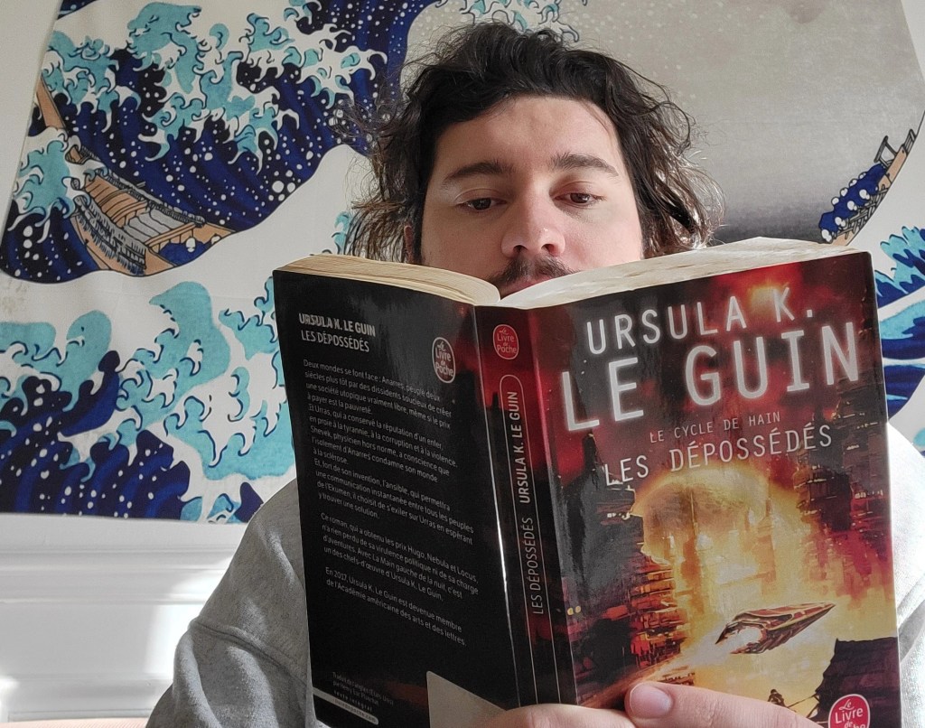 📚 Réflexions sur le Chômage et le Travail : Leçons de « Les Dépossédés » par Ursula K. Le Guin
